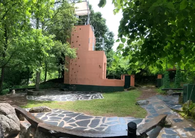 Rocódromo en la naturaleza